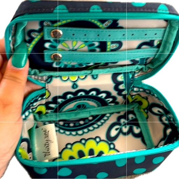 Thirty-One Baubles & Bracelets Jewelry Case Lotsa Dotsa Navy&Teal - Picture 1 of 3